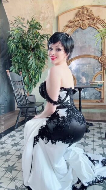 Lady melamori  page leaked private photo uncensored HD quality