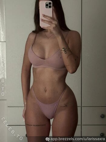 Larissaxra leaked private photo uncensored HD quality