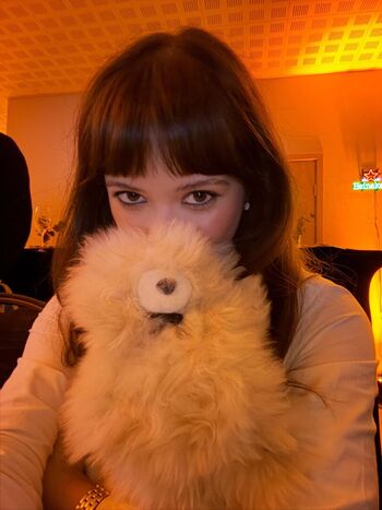 Laufey lin leaked private photo uncensored HD quality