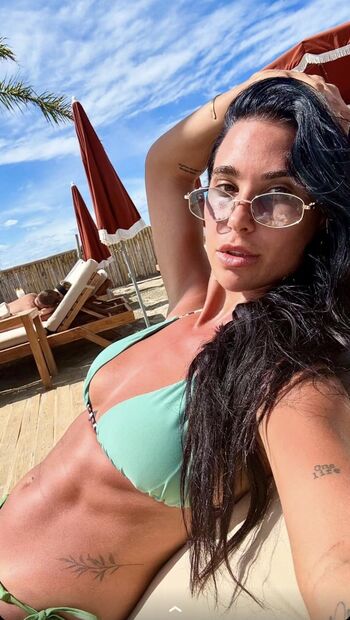 Laura petard page leaked private photo uncensored HD quality