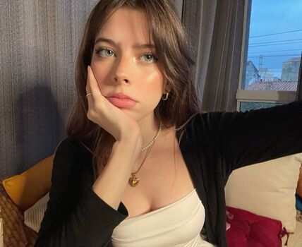 Laurakatsz leaked private photo uncensored HD quality