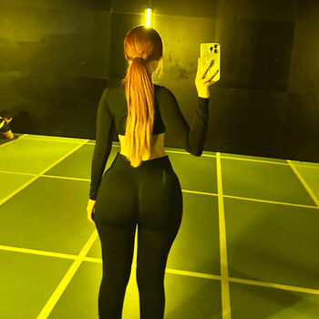 Laurgmzz page leaked private photo uncensored HD quality