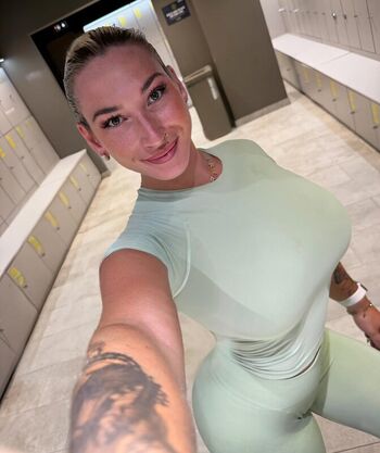 Laurine   page leaked private photo uncensored HD quality