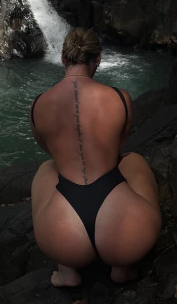 Laurine   page leaked private photo uncensored HD quality