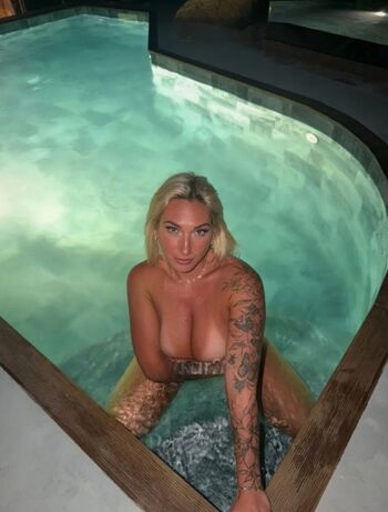 Laurine leaked private photo uncensored HD quality