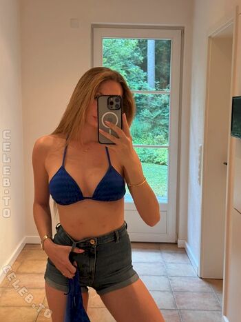 Lea katharina maria  page leaked private photo uncensored HD quality