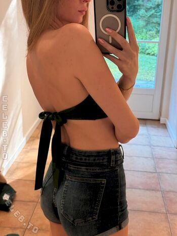 Lea katharina maria  page leaked private photo uncensored HD quality