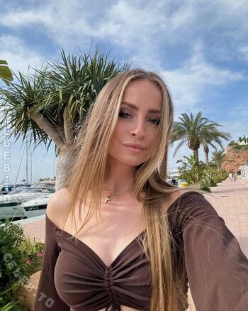 Lea katharina maria  page leaked private photo uncensored HD quality