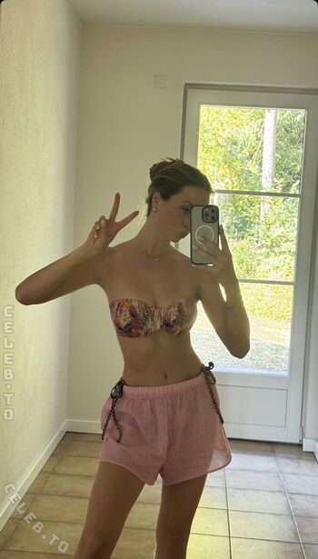 Lea katharina maria  page leaked private photo uncensored HD quality