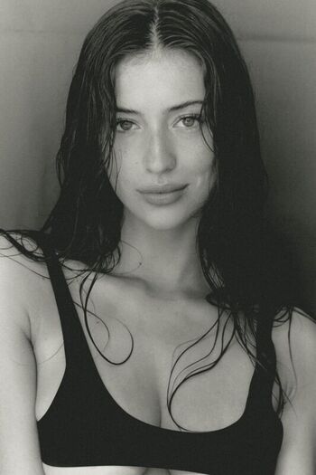 Lea meniel page leaked private photo uncensored HD quality