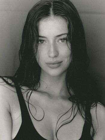 Lea meniel page leaked private photo uncensored HD quality
