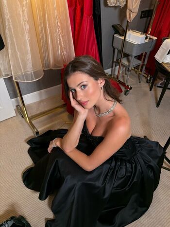 Lea meniel page leaked private photo uncensored HD quality