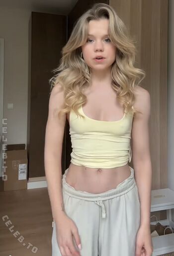 Lea peach  page leaked private photo uncensored HD quality