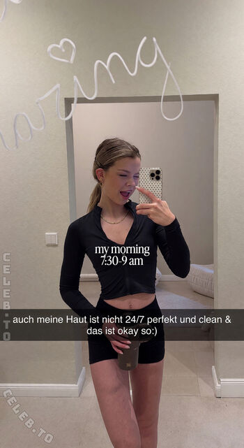 Lea peach  page leaked private photo uncensored HD quality