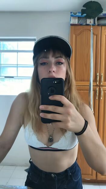 Leanbeefpatty leaked private photo uncensored HD quality