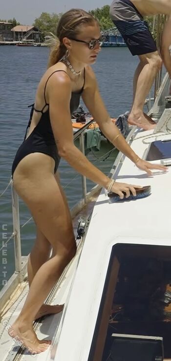 Leonie massmann  page leaked private photo uncensored HD quality
