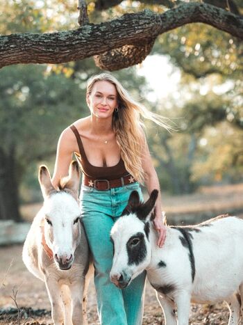 Leven rambin page leaked private photo uncensored HD quality