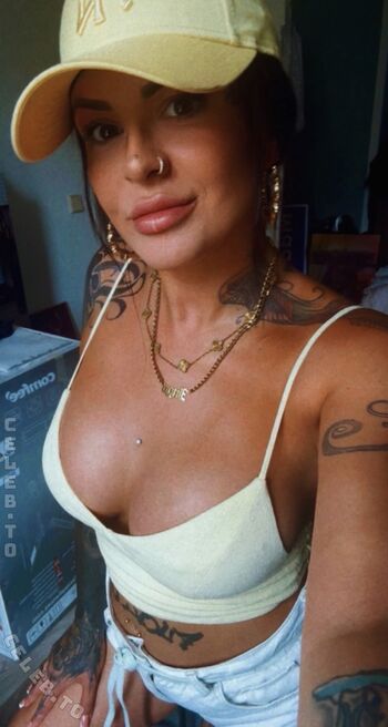 Leyalocaa leaked private photo uncensored HD quality