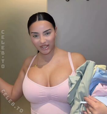 Leyla lahouar page leaked private photo uncensored HD quality