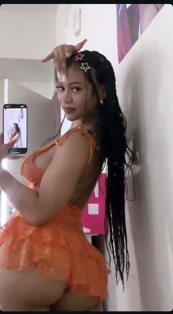 Lianavaa leaked private photo uncensored HD quality