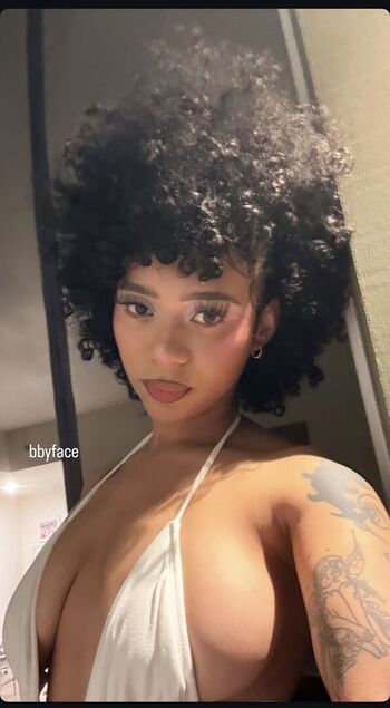 Lianavaa leaked private photo uncensored HD quality