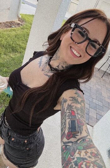 Lilcannolii leaked private photo uncensored HD quality