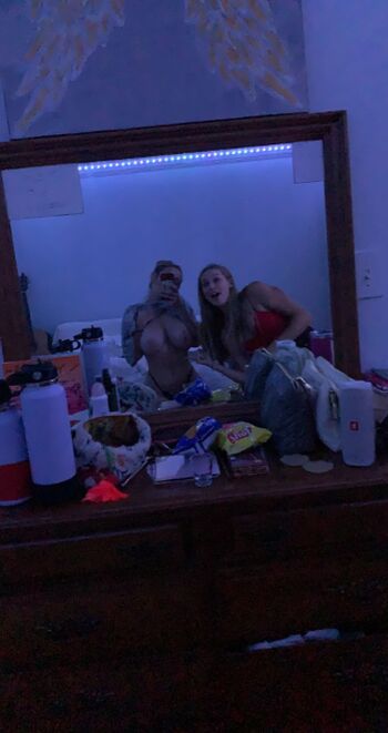 Liluziverm leaked private photo uncensored HD quality