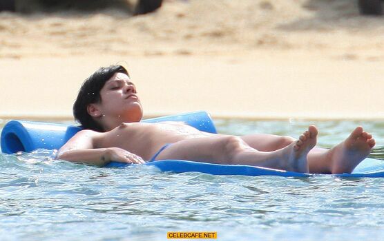 Lily allen leaked private photo uncensored HD quality