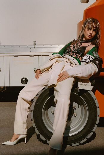 Lily collins page leaked private photo uncensored HD quality