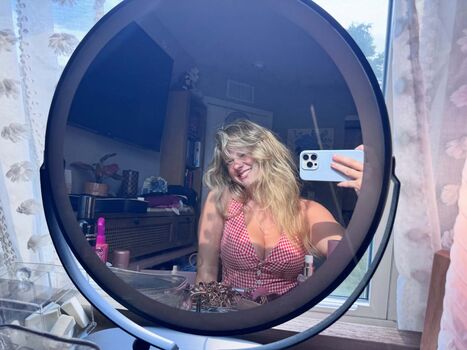 Lily wright page leaked private photo uncensored HD quality