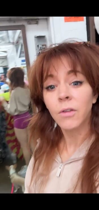 Lindsey stirling  page leaked private photo uncensored HD quality