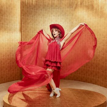 Lindsey stirling  page leaked private photo uncensored HD quality