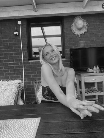 Linn prusky moss leaked private photo uncensored HD quality