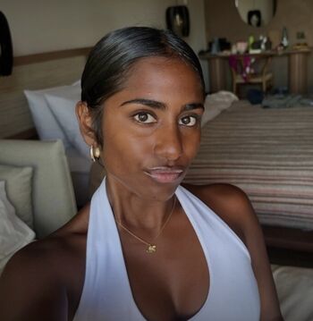 Littledeeva leaked private photo uncensored HD quality