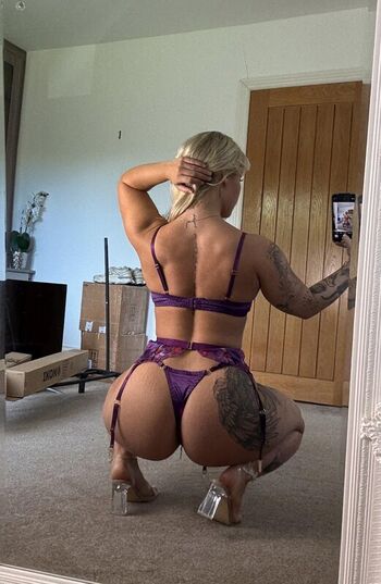Littlemissbunda  page leaked private photo uncensored HD quality