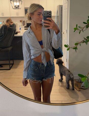 Livvy dunne  page leaked private photo uncensored HD quality