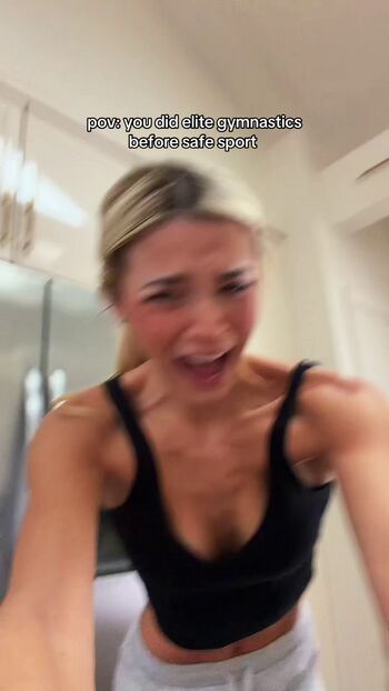 Livvy dunne  page leaked private photo uncensored HD quality