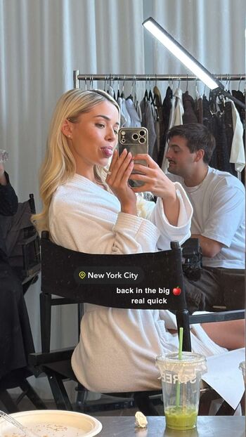 Livvy dunne  page leaked private photo uncensored HD quality