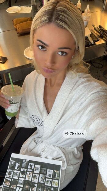 Livvy dunne  page leaked private photo uncensored HD quality