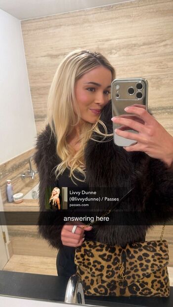 Livvy dunne  page leaked private photo uncensored HD quality