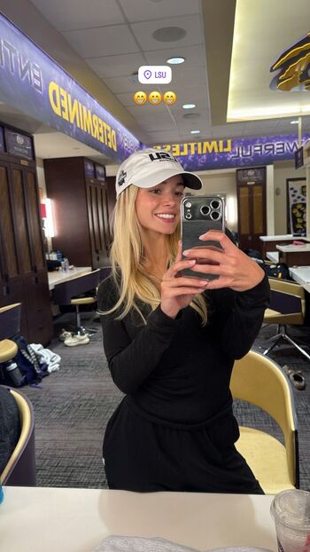 Livvy dunne  page leaked private photo uncensored HD quality