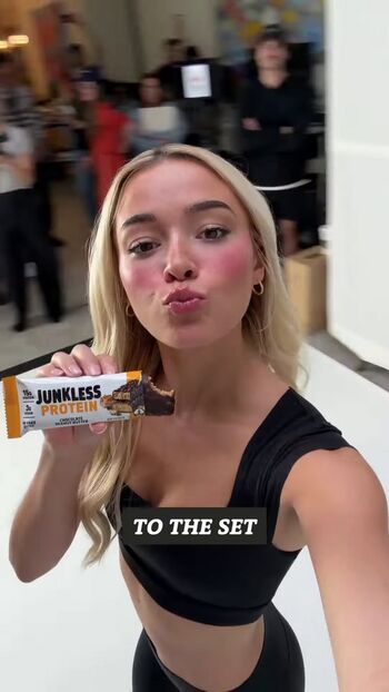 Livvy dunne  page leaked private photo uncensored HD quality