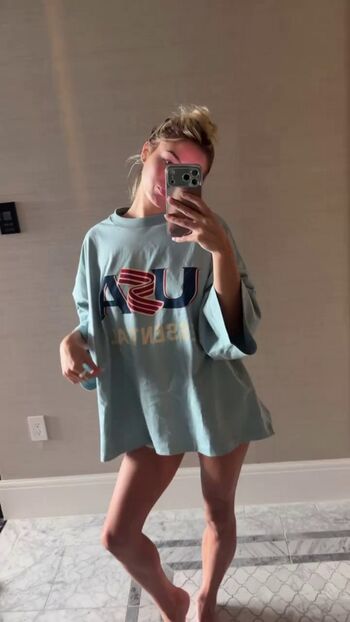 Livvy dunne  page leaked private photo uncensored HD quality