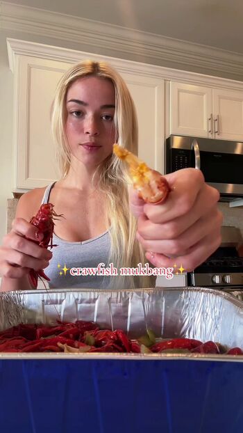 Livvy dunne  page leaked private photo uncensored HD quality