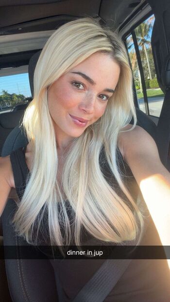 Livvy dunne  page leaked private photo uncensored HD quality