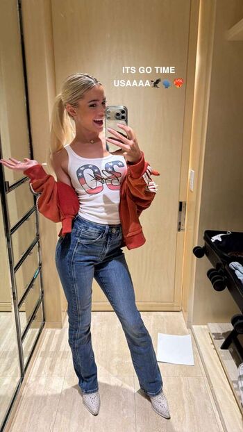 Livvy dunne  page leaked private photo uncensored HD quality