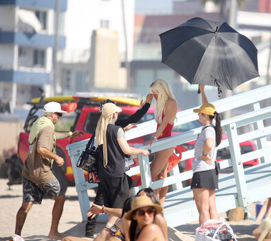 Livvy dunne  page leaked private photo uncensored HD quality