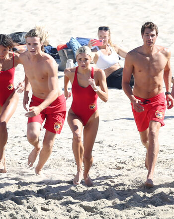 Livvy dunne  page leaked private photo uncensored HD quality