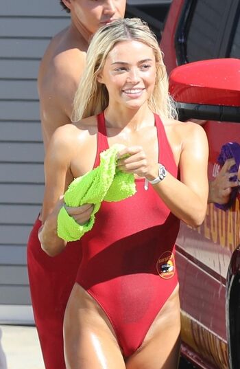 Livvy dunne  page leaked private photo uncensored HD quality