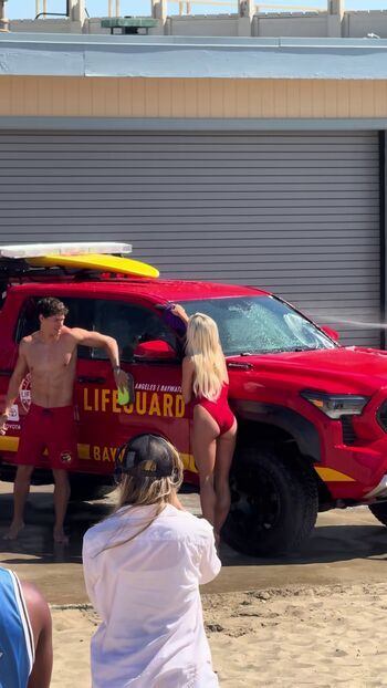 Livvy dunne  page leaked private photo uncensored HD quality